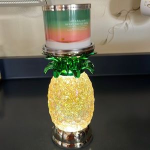 Bath&Body Works 3 Wick candle holder